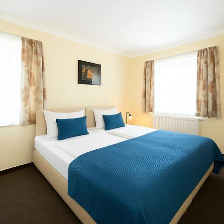 Nad Brzegiem Baltyku Hotel Sarbinowo Buitenkant foto