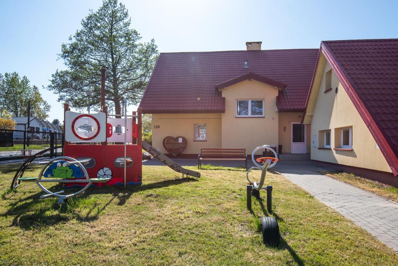 Nad Brzegiem Baltyku Hotel Sarbinowo Buitenkant foto
