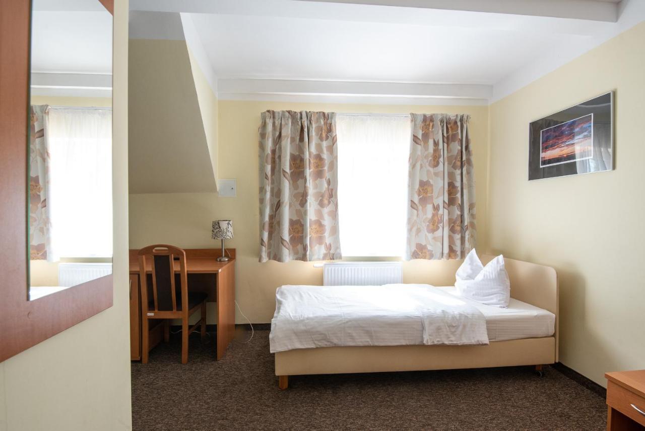 Nad Brzegiem Baltyku Hotel Sarbinowo Buitenkant foto